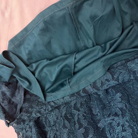 NWT One By Eight Sparkly Double Lined Lace Formal Dress - Picture 5 of 13